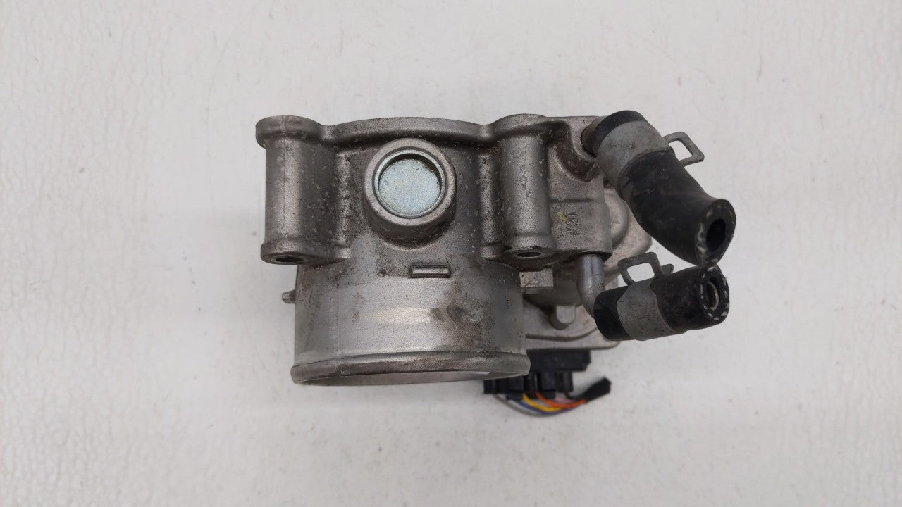 2011-2018 Hyundai Elantra Throttle Body P/N:35100-2E000 Fits 2011 2012 2013 2014 2015 2016 2017 2018 2019 OEM Used Auto Parts - Oemusedautoparts1.com