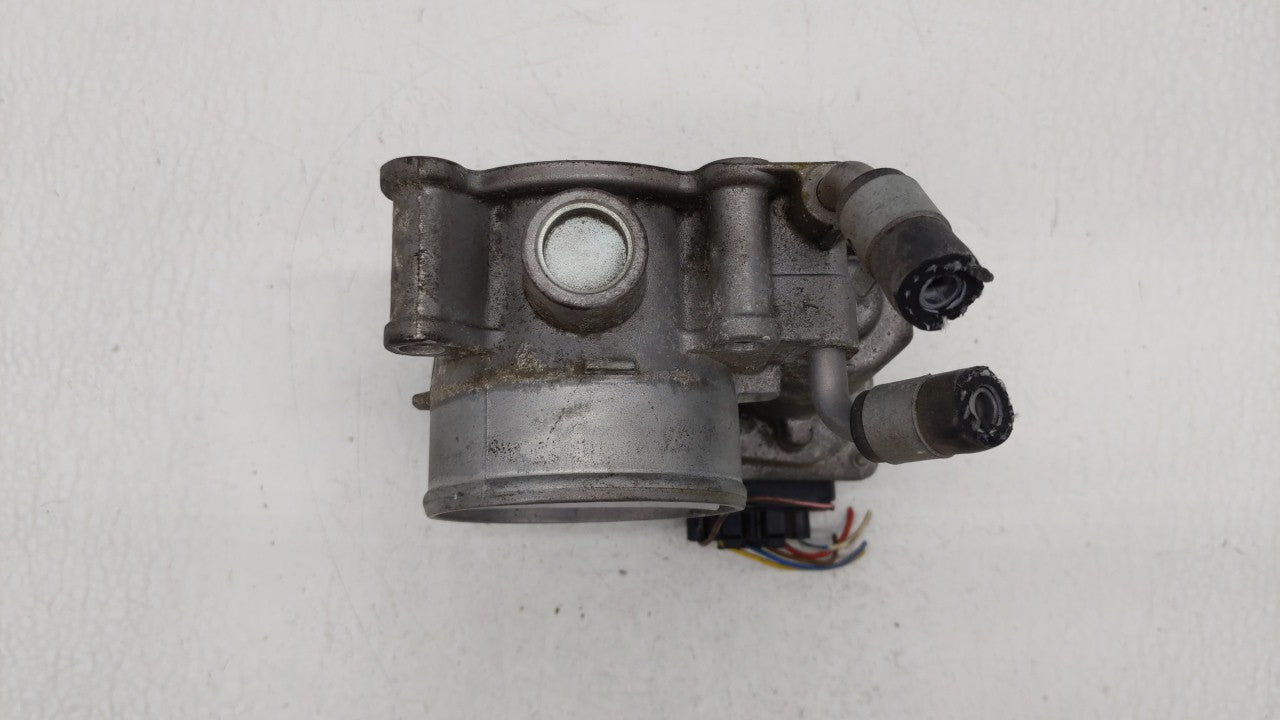 2011-2018 Hyundai Elantra Throttle Body P/N:35100-2E000 Fits 2011 2012 2013 2014 2015 2016 2017 2018 2019 OEM Used Auto Parts - Oemusedautoparts1.com