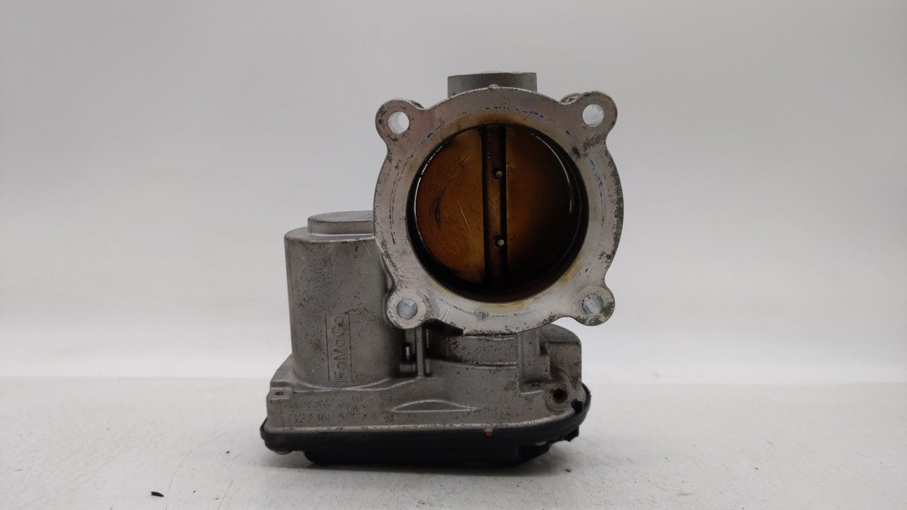 2010-2012 Ford Fusion Throttle Body P/N:9L8Z-A DS7Z-A Fits 2009 2010 2011 2012 OEM Used Auto Parts - Oemusedautoparts1.com