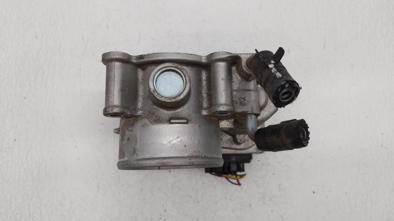 2011-2018 Hyundai Elantra Throttle Body P/N:35100-2E000 Fits 2011 2012 2013 2014 2015 2016 2017 2018 2019 OEM Used Auto Parts - Oemusedautoparts1.com