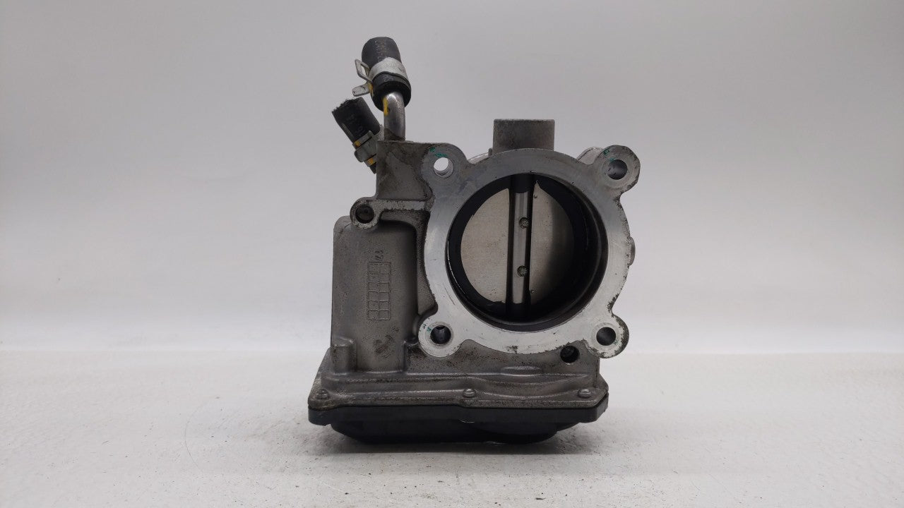 2018-2019 Hyundai Kona Throttle Body P/N:35100-2E400 Fits 2012 2013 2014 2015 2016 2018 2019 OEM Used Auto Parts - Oemusedautoparts1.com