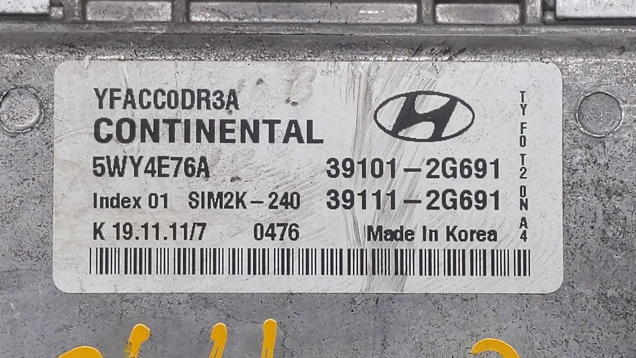 2011-2014 Hyundai Sonata PCM Engine Computer ECU ECM PCU OEM P/N:39101-2G692 39111-2G690 Fits 2011 2012 2013 2014 OEM Used Auto Parts - Oemusedautoparts1.com