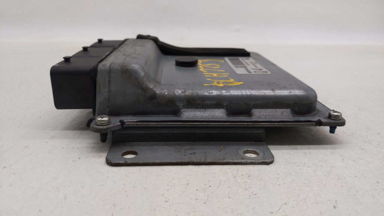 2013-2014 Nissan Altima PCM Engine Computer ECU ECM PCU OEM P/N:MEC300-040 D1 MEC300-001 A1 Fits 2013 2014 OEM Used Auto Parts - Oemusedautoparts1.com