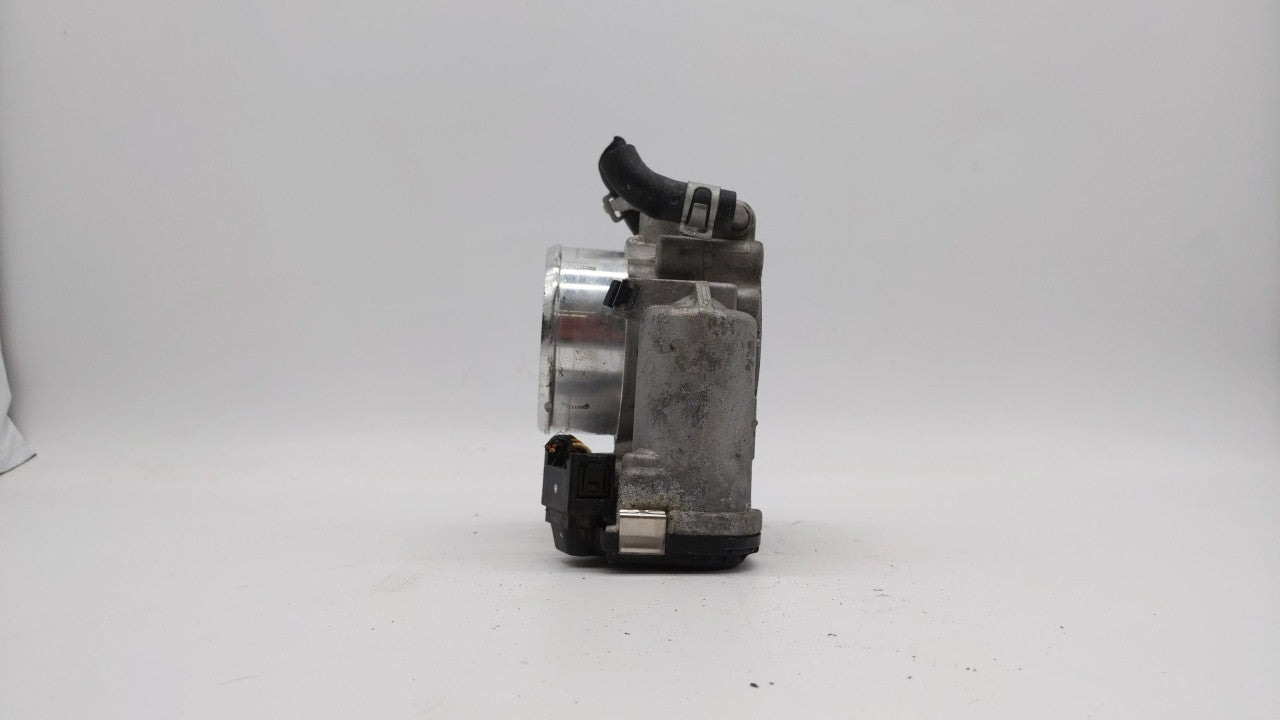 2015-2019 Hyundai Sonata Throttle Body P/N:35100-2G600 Fits 2015 2016 2017 2018 2019 OEM Used Auto Parts - Oemusedautoparts1.com