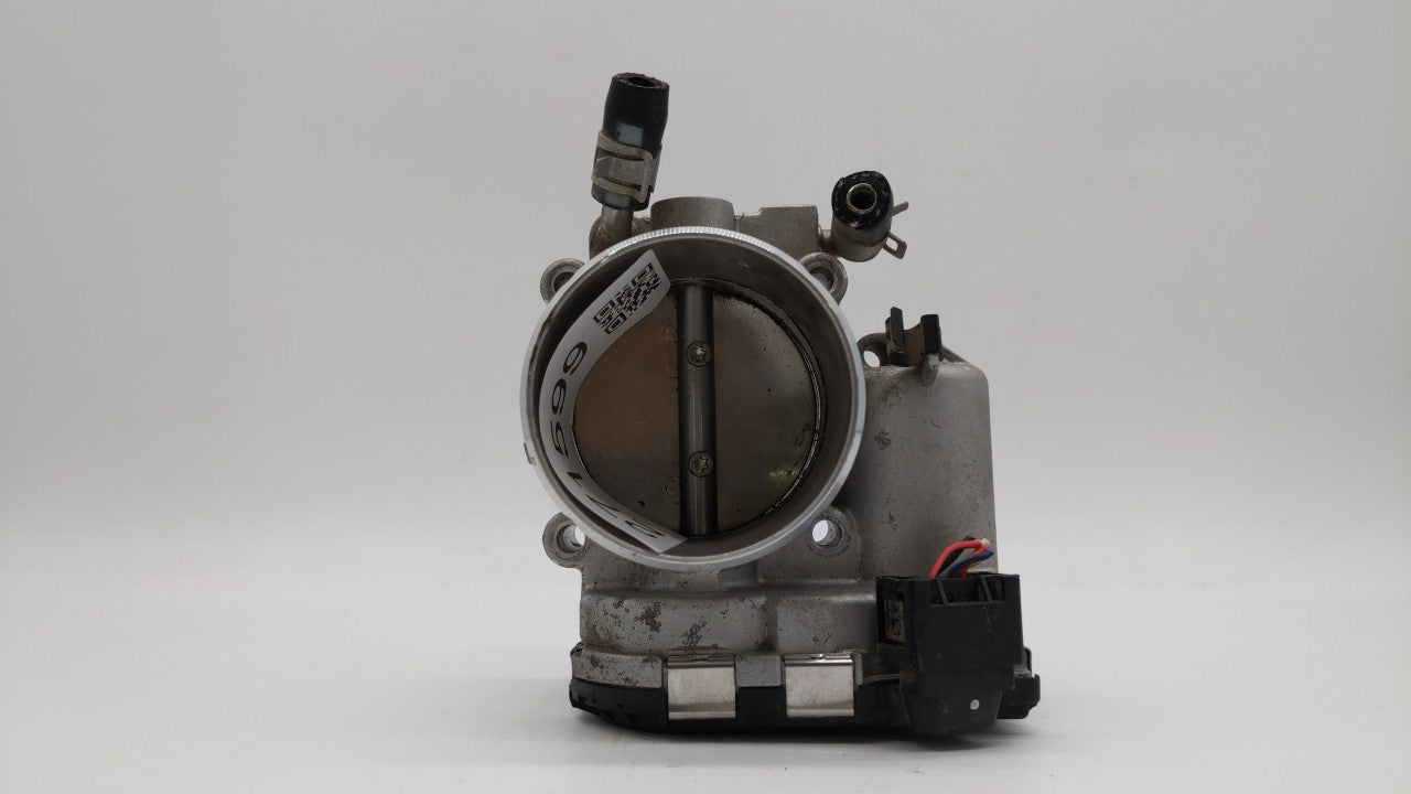 2015-2019 Hyundai Sonata Throttle Body P/N:35100-2G600 Fits 2015 2016 2017 2018 2019 OEM Used Auto Parts - Oemusedautoparts1.com