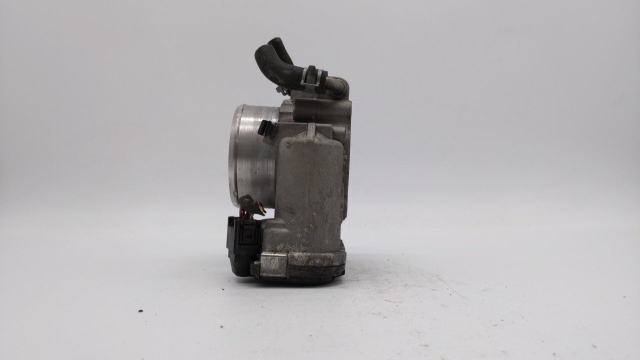 2015-2019 Hyundai Sonata Throttle Body P/N:35100-2G600 Fits 2015 2016 2017 2018 2019 OEM Used Auto Parts - Oemusedautoparts1.com