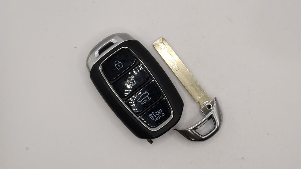 Hyundai Elantra Keyless Entry Remote Fob NYOMBEC4FOB2004 4 buttons - Oemusedautoparts1.com