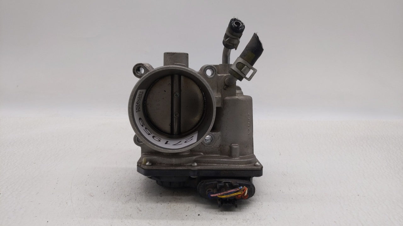 2014-2016 Kia Forte Throttle Body P/N:35100-2E400 Fits 2012 2013 2014 2015 2016 2018 2019 OEM Used Auto Parts - Oemusedautoparts1.com