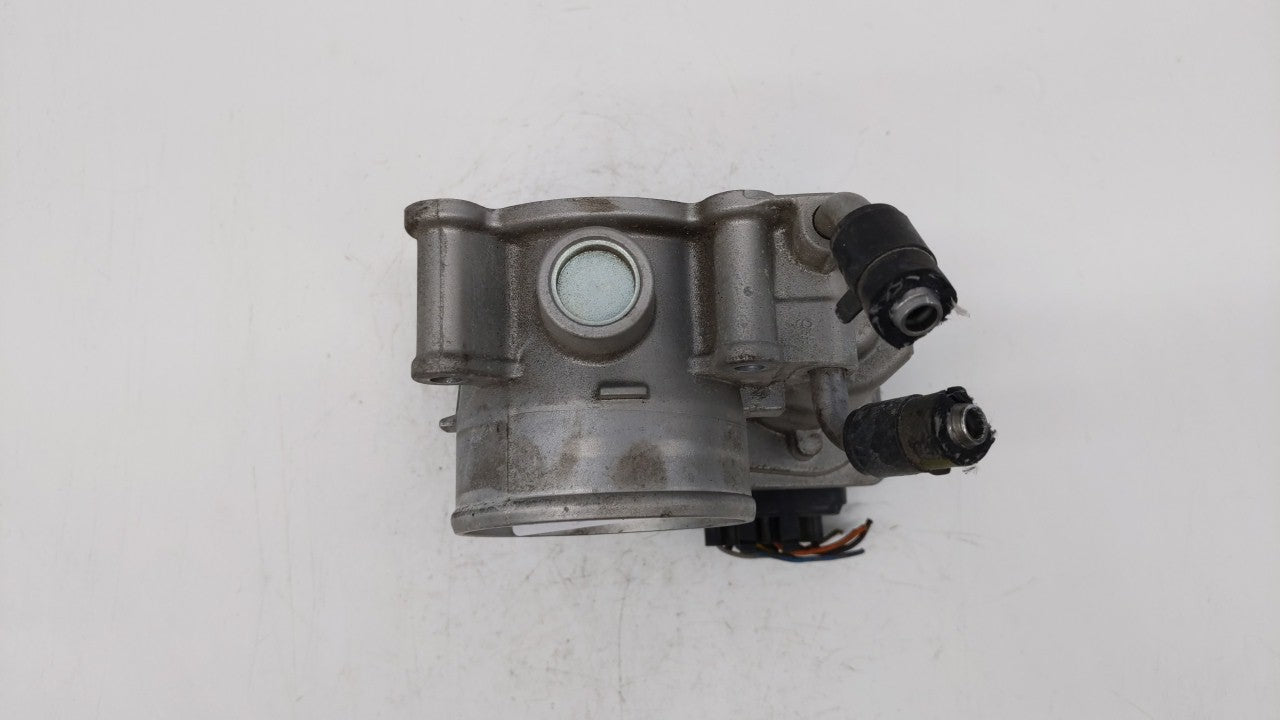 2011-2018 Hyundai Elantra Throttle Body P/N:35100-2E000 Fits 2011 2012 2013 2014 2015 2016 2017 2018 2019 OEM Used Auto Parts - Oemusedautoparts1.com