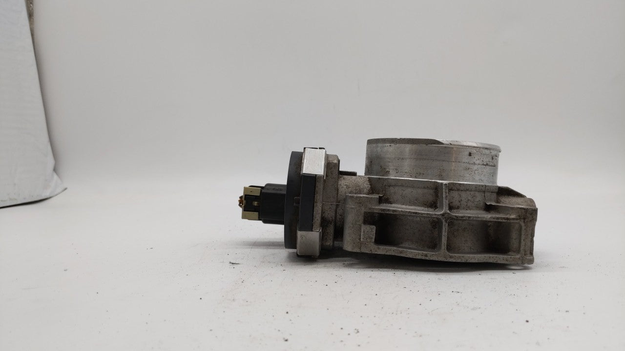 2009-2011 Chevrolet Traverse Throttle Body P/N:995AA Fits 2007 2008 2009 2010 2011 OEM Used Auto Parts - Oemusedautoparts1.com