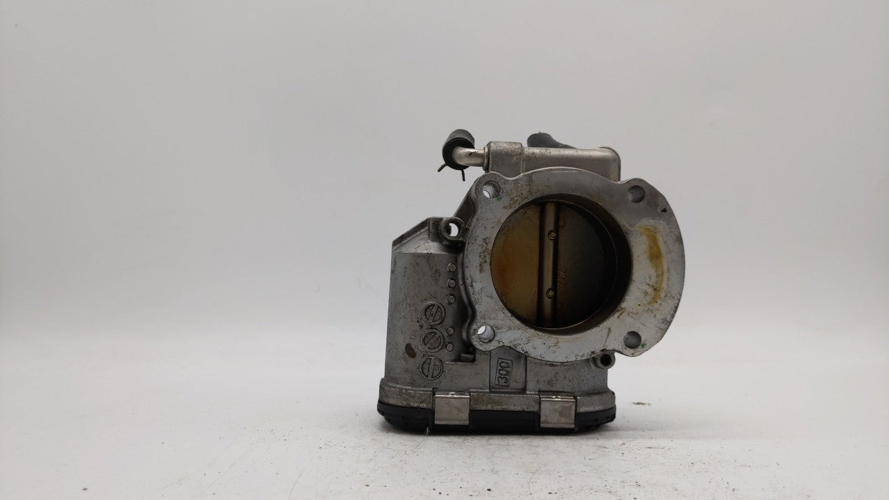 2006-2010 Kia Optima Throttle Body P/N:35100-25400 35100-25200 Fits 2006 2007 2008 2009 2010 2011 2012 2013 OEM Used Auto Parts - Oemusedautoparts1.com