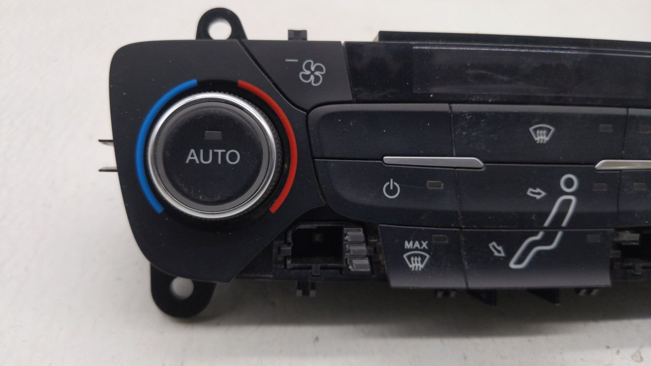 2015-2018 Ford Focus Climate Control Module Temperature AC/Heater Replacement P/N:F1ET-18C612-CJ F1ET-18C612-CH Fits OEM Used Auto Parts - Oemusedautoparts1.com