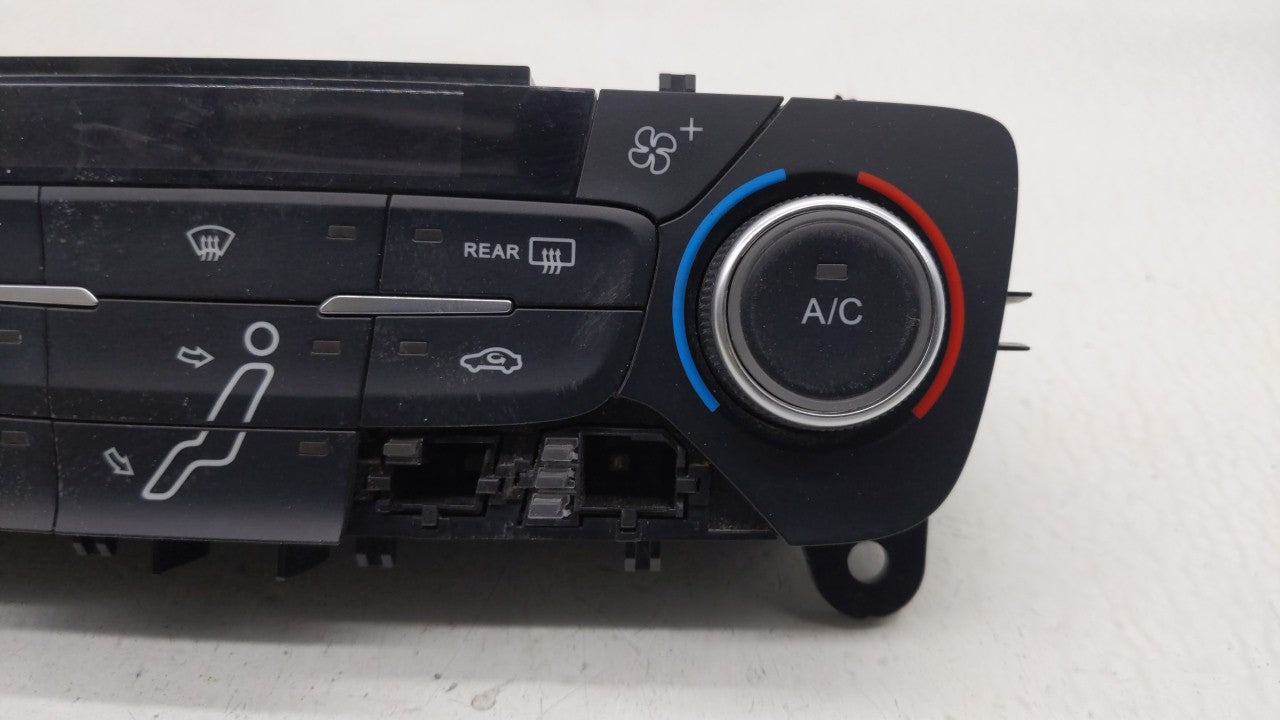 2015-2018 Ford Focus Climate Control Module Temperature AC/Heater Replacement P/N:F1ET-18C612-CJ F1ET-18C612-CH Fits OEM Used Auto Parts - Oemusedautoparts1.com