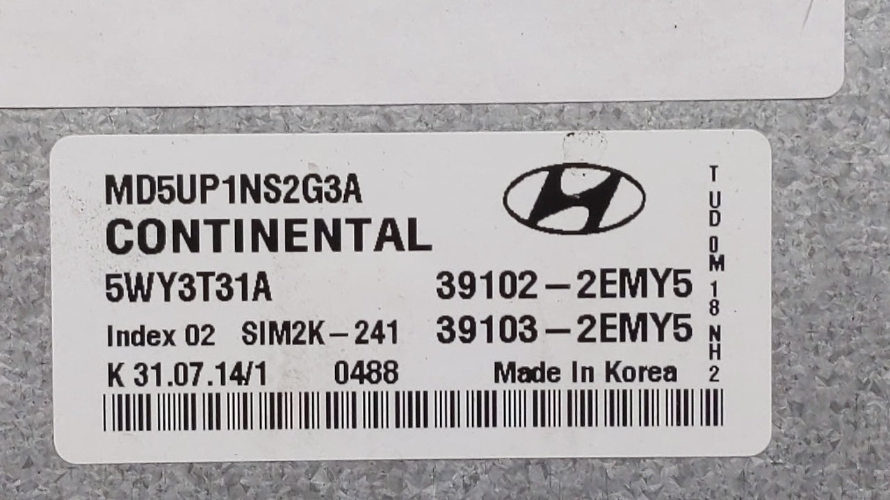 2015 Hyundai Elantra PCM Engine Computer ECU ECM PCU OEM P/N:39102-2EMY5 39103-2EMY5 Fits OEM Used Auto Parts - Oemusedautoparts1.com