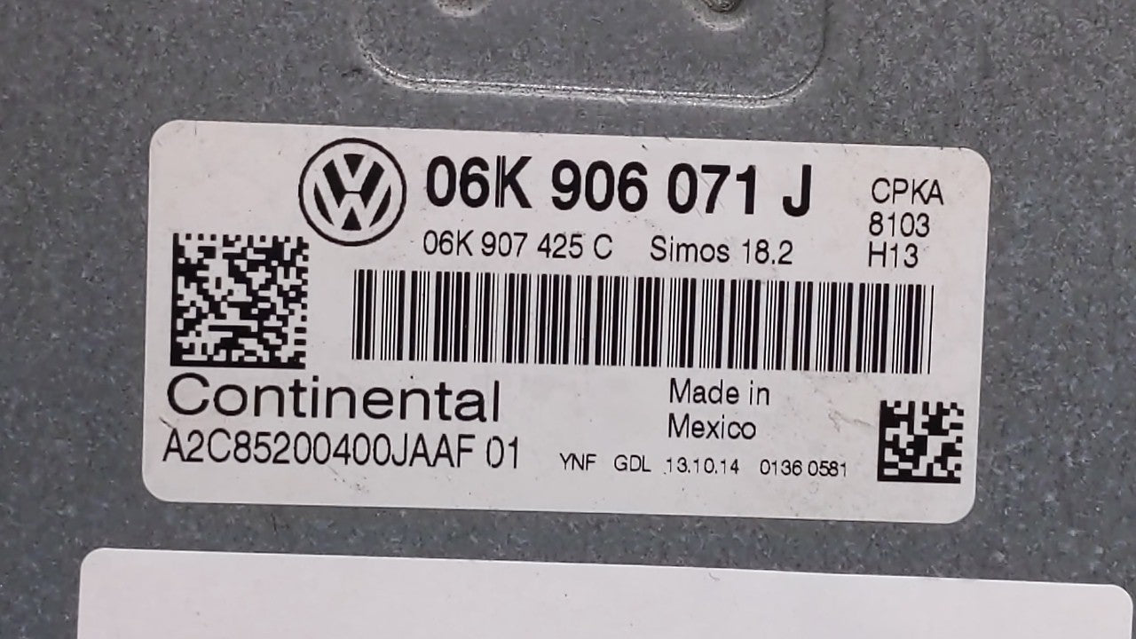 2015 Volkswagen Passat PCM Engine Computer ECU ECM PCU OEM P/N:06K 906 071 J 06K 907 425 C Fits OEM Used Auto Parts - Oemusedautoparts1.com