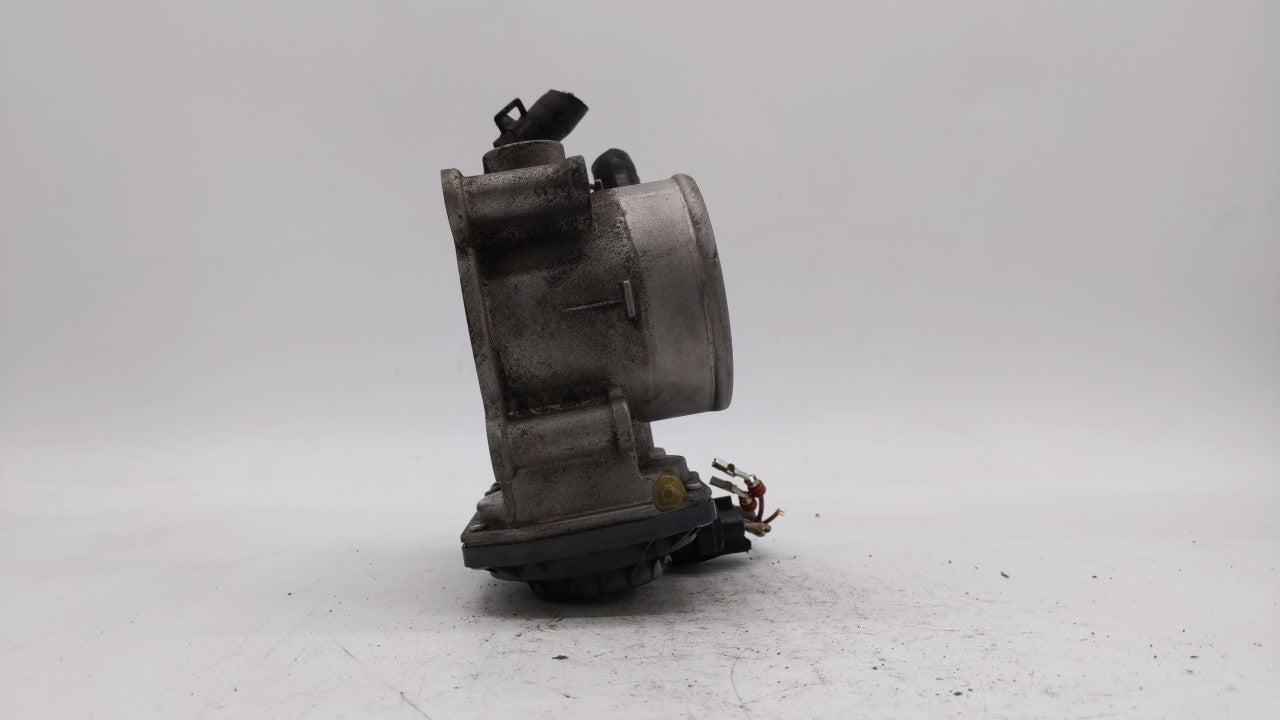 2011-2018 Hyundai Elantra Throttle Body P/N:35100-2E000 Fits 2011 2012 2013 2014 2015 2016 2017 2018 2019 OEM Used Auto Parts - Oemusedautoparts1.com