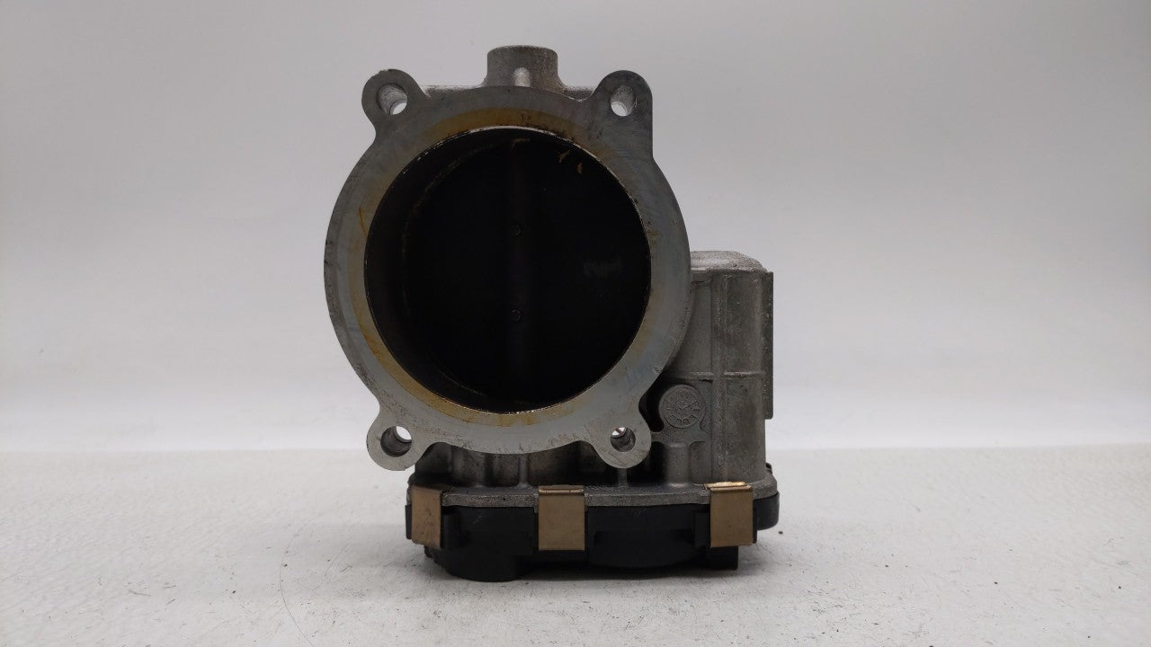 2006-2011 Cadillac Dts Throttle Body P/N:RME87 RME87-2 Fits 2006 2007 2008 2009 2010 2011 OEM Used Auto Parts - Oemusedautoparts1.com