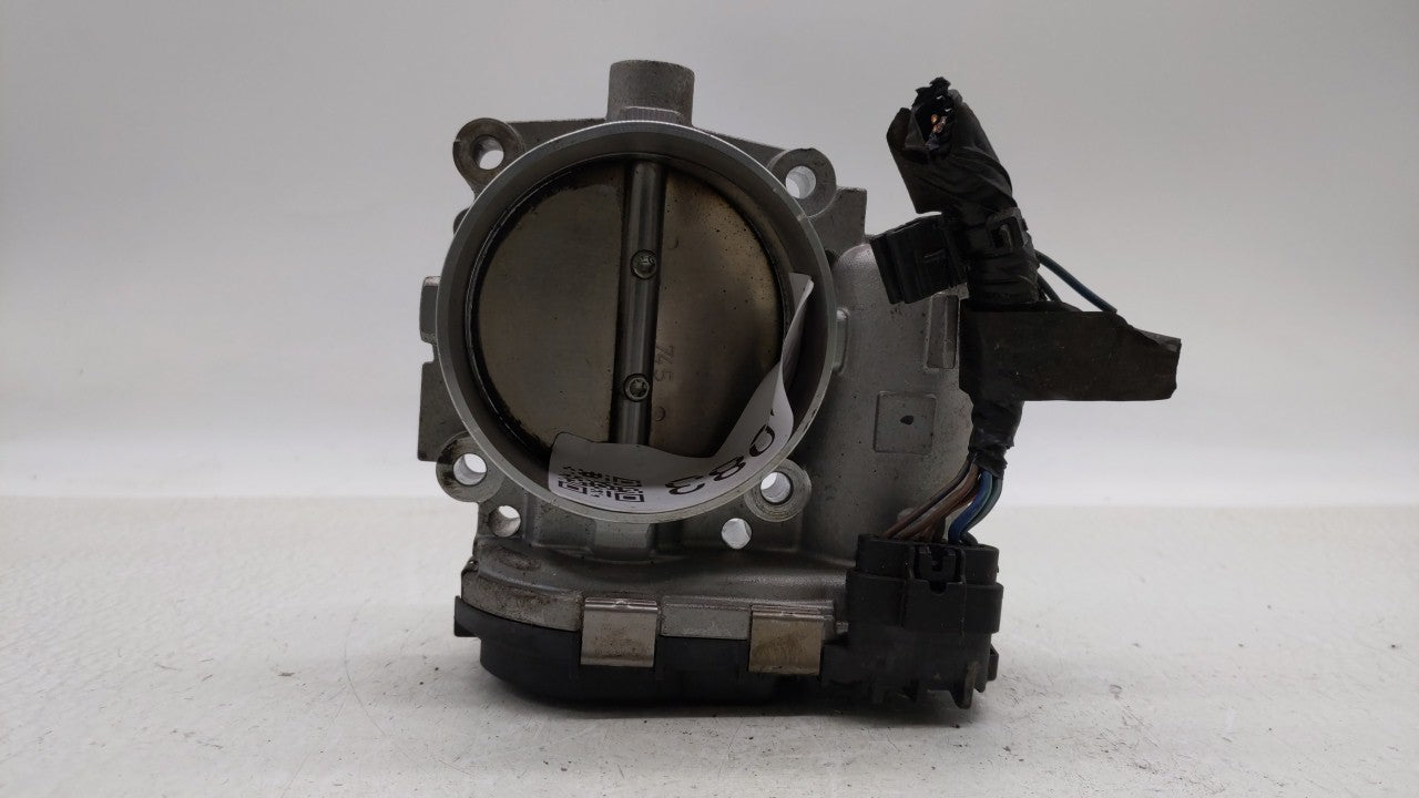 2011-2016 Chrysler Town & Country Throttle Body P/N:05184349AF 05184349AD Fits 2011 2012 2013 2014 2015 2016 2017 2018 2019 OEM Used Auto Parts - Oemusedautoparts1.com