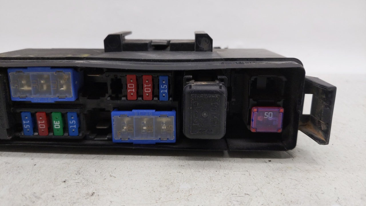 2014-2017 Infiniti Qx50 Fusebox Fuse Box Panel Relay Module Fits 2013 2014 2015 2016 2017 OEM Used Auto Parts - Oemusedautoparts1.com