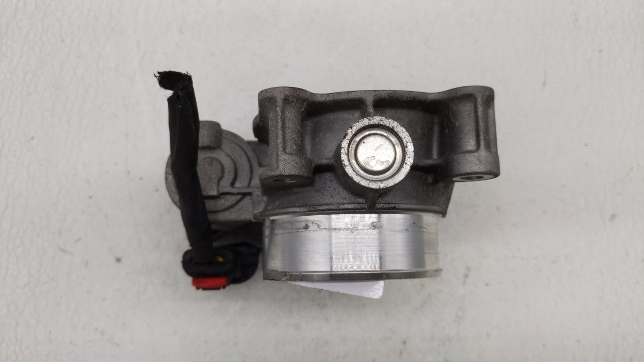 2013-2015 Chevrolet Malibu Throttle Body P/N:12627217DA 12669073DA Fits 2013 2014 2015 2017 2018 OEM Used Auto Parts - Oemusedautoparts1.com