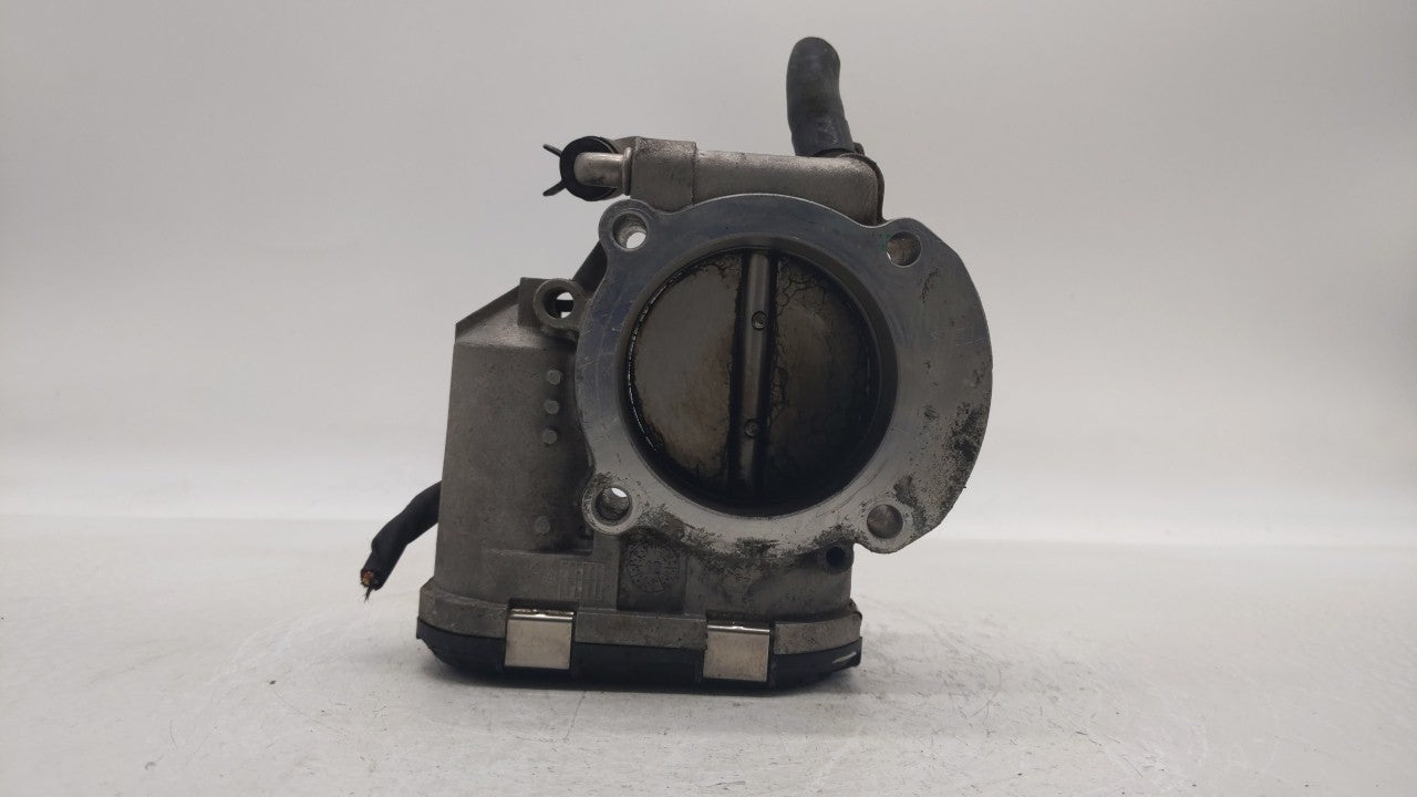 2011-2014 Hyundai Sonata Throttle Body P/N:35100-2G700 Fits 2011 2012 2013 2014 2015 2016 OEM Used Auto Parts - Oemusedautoparts1.com