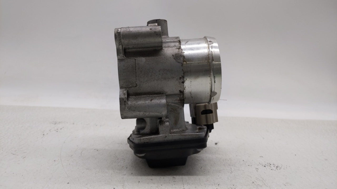 2014-2019 Ford Fusion Throttle Body P/N:DS7G-9F991-BB DS7G-9E991-BB Fits 2014 2015 2016 2017 2018 2019 OEM Used Auto Parts - Oemusedautoparts1.com