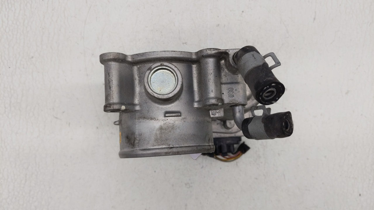 2011-2018 Hyundai Elantra Throttle Body P/N:35100-2E000 Fits 2011 2012 2013 2014 2015 2016 2017 2018 2019 OEM Used Auto Parts - Oemusedautoparts1.com