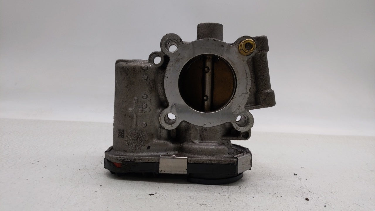 2013-2018 Chevrolet Trax Throttle Body P/N:55565489 12644239AA Fits 2011 2012 2013 2014 2015 2016 2017 2018 2019 OEM Used Auto Parts - Oemusedautoparts1.com