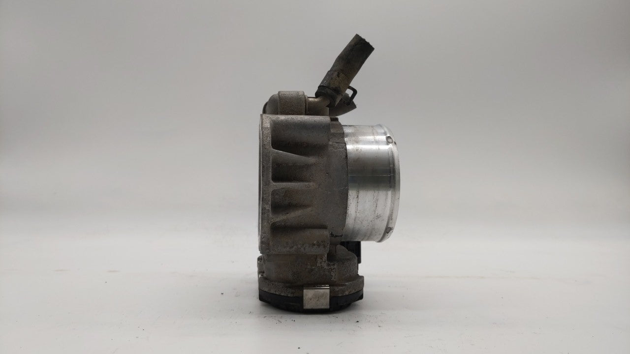 2011-2015 Kia Optima Throttle Body P/N:35100-2G700 Fits 2011 2012 2013 2014 2015 2016 OEM Used Auto Parts - Oemusedautoparts1.com