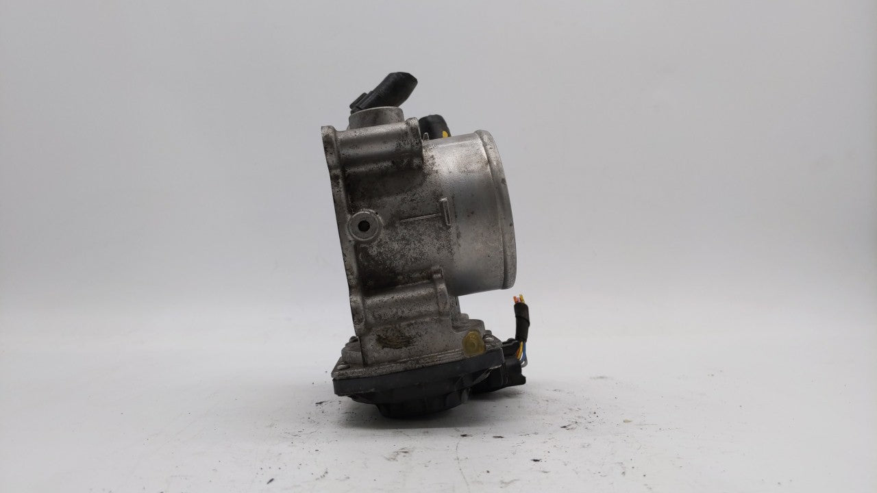 2011-2018 Hyundai Elantra Throttle Body P/N:35100-2E000 Fits 2011 2012 2013 2014 2015 2016 2017 2018 2019 OEM Used Auto Parts - Oemusedautoparts1.com