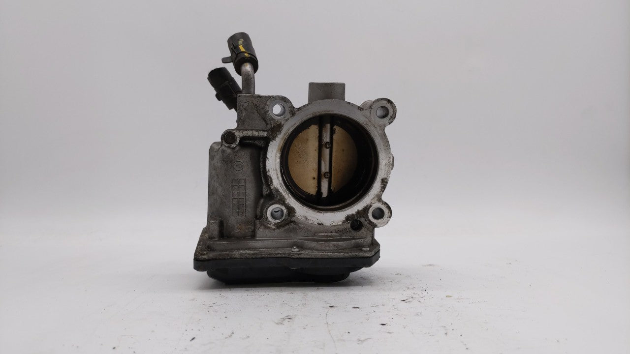 2011-2018 Hyundai Elantra Throttle Body P/N:35100-2E000 Fits 2011 2012 2013 2014 2015 2016 2017 2018 2019 OEM Used Auto Parts - Oemusedautoparts1.com