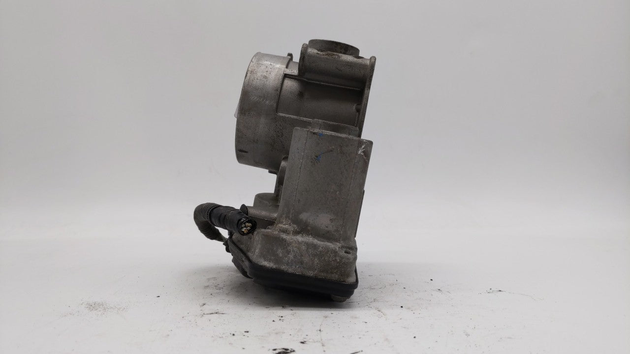 2013-2019 Ford Escape Throttle Body P/N:DS7E-9F991-AK DS7E-9F991-AD Fits 2013 2014 2015 2016 2017 2018 2019 2020 OEM Used Auto Parts - Oemusedautoparts1.com