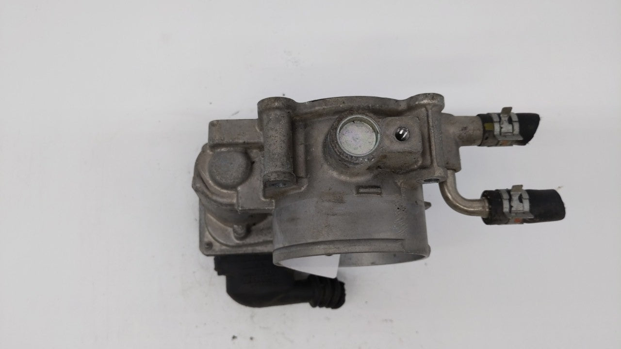 2009-2018 Toyota Rav4 Throttle Body P/N:22030-36010 22030-0V010 Fits 2009 2010 2011 2012 2013 2014 2015 2016 2017 2018 OEM Used Auto Parts - Oemusedautoparts1.com