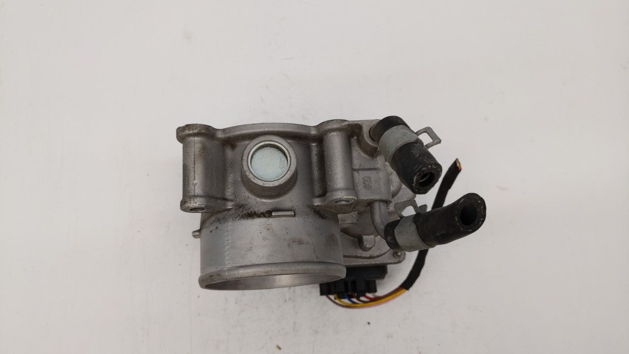 2011-2018 Hyundai Elantra Throttle Body P/N:35100-2E000 Fits 2011 2012 2013 2014 2015 2016 2017 2018 2019 OEM Used Auto Parts - Oemusedautoparts1.com