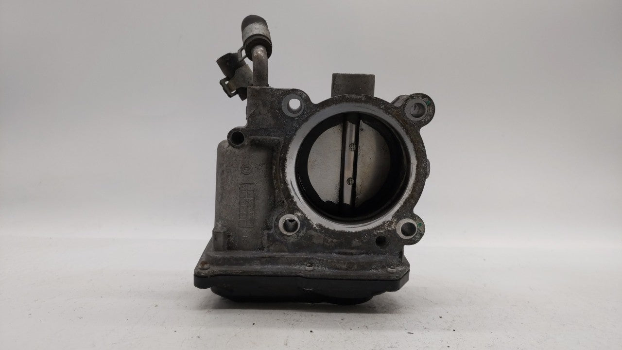 2011-2018 Hyundai Elantra Throttle Body P/N:35100-2E000 Fits 2011 2012 2013 2014 2015 2016 2017 2018 2019 OEM Used Auto Parts - Oemusedautoparts1.com