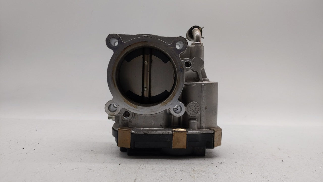 2016-2018 Infiniti Q50 Throttle Body P/N:RME60-52 Fits 2016 2017 2018 OEM Used Auto Parts - Oemusedautoparts1.com