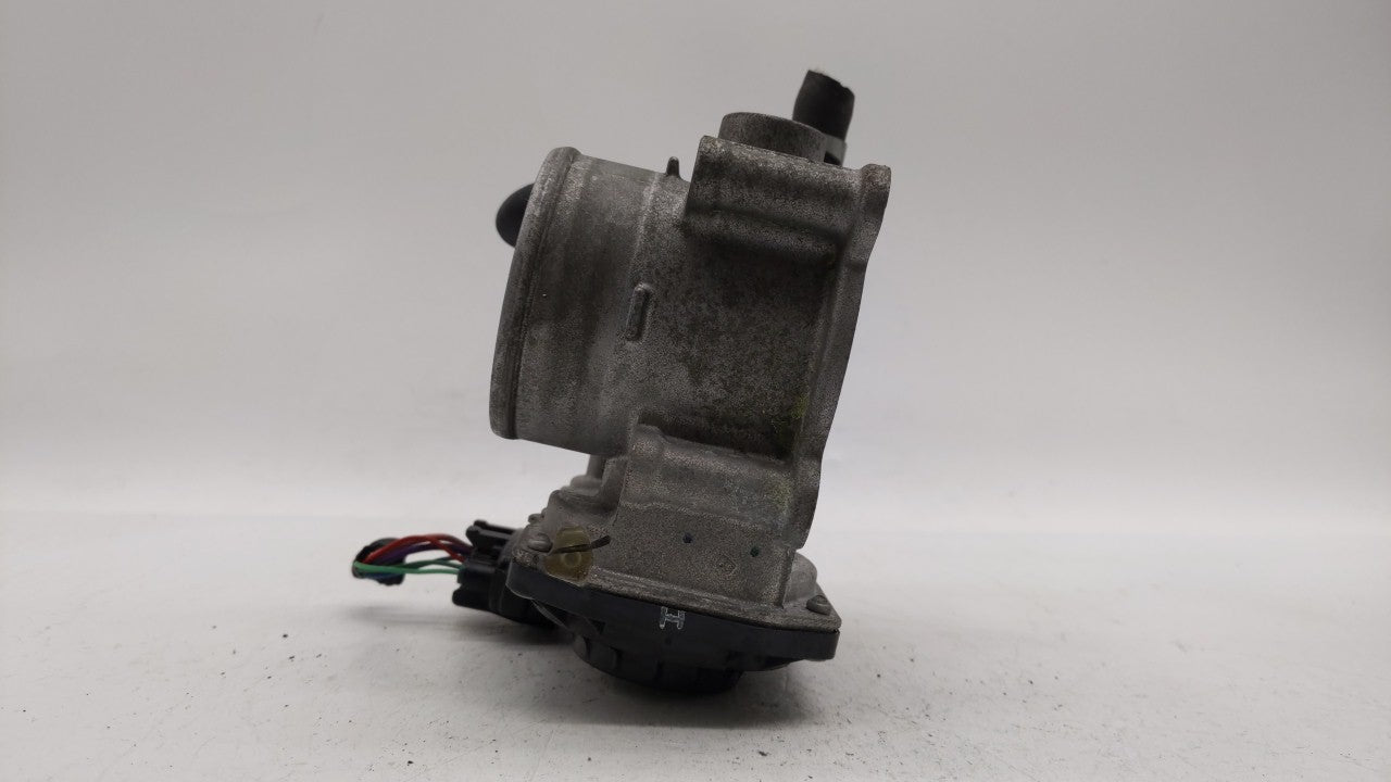 2011-2018 Toyota Corolla Throttle Body P/N:22030-0T080 Fits 2011 2012 2013 2014 2015 2016 2017 2018 OEM Used Auto Parts - Oemusedautoparts1.com