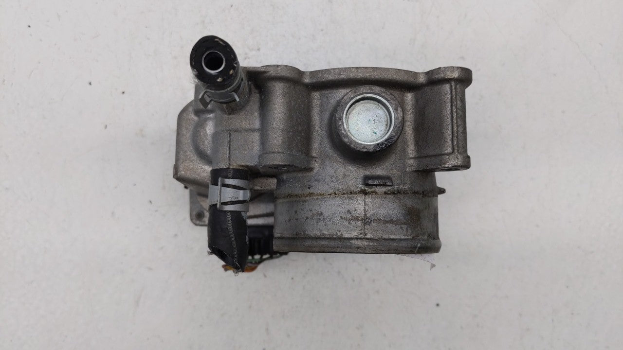 2007-2012 Nissan Versa Throttle Body P/N:ET-A60-02 J ET-A60-02 F Fits OEM Used Auto Parts - Oemusedautoparts1.com