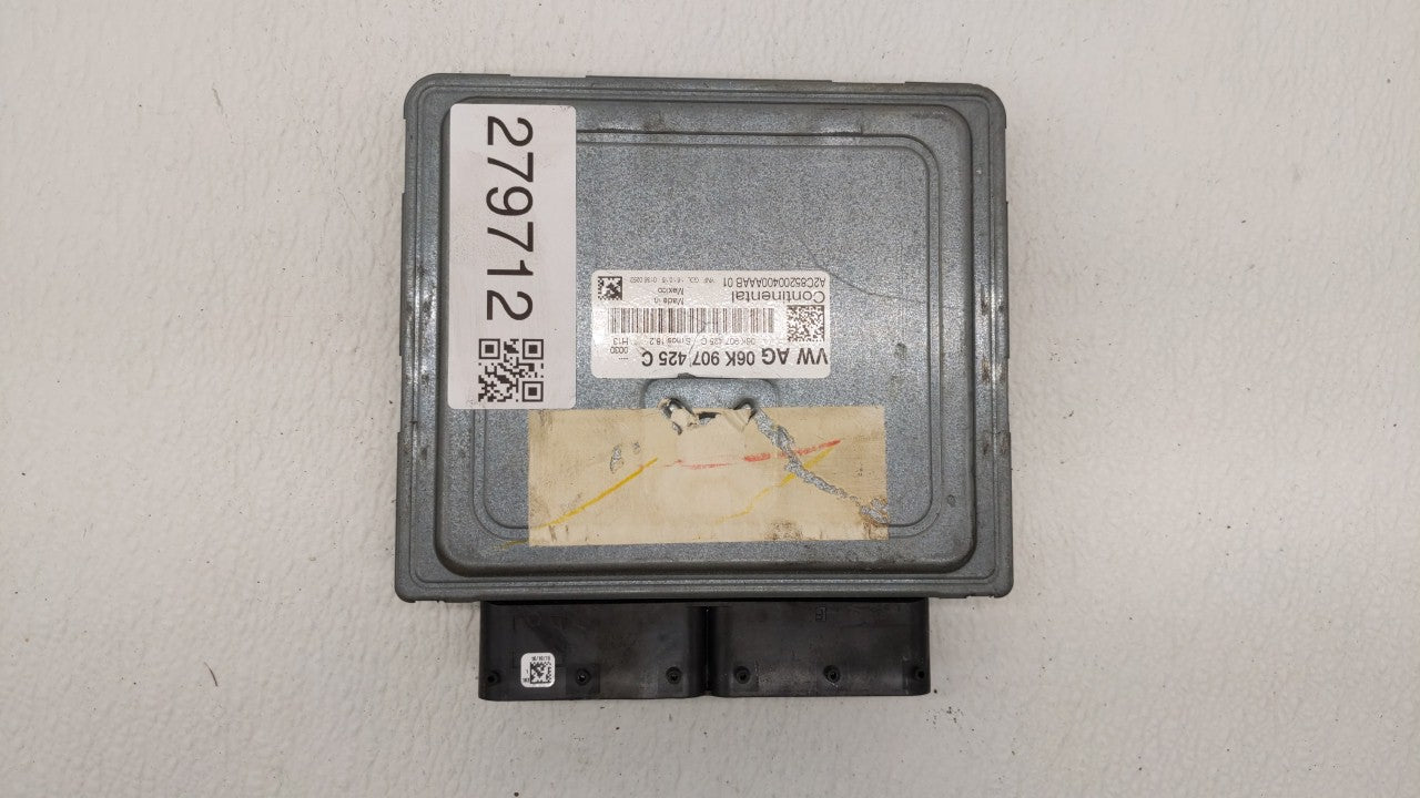 2015 Volkswagen Passat PCM Engine Computer ECU ECM PCU OEM P/N:06K 906 071 J 06K 907 425 C Fits OEM Used Auto Parts - Oemusedautoparts1.com