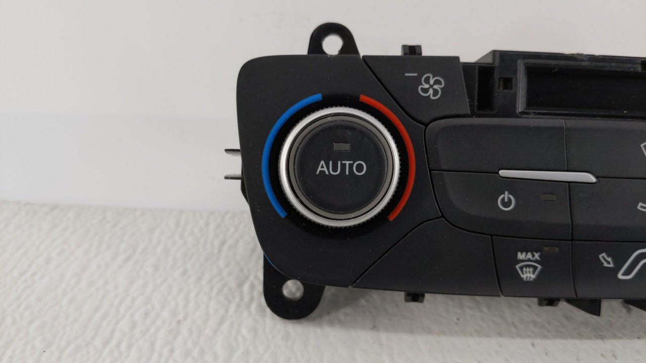 2015-2018 Ford Focus Climate Control Module Temperature AC/Heater Replacement P/N:F1ET-18C612-AG F1ET-18C612-CJ Fits OEM Used Auto Parts - Oemusedautoparts1.com
