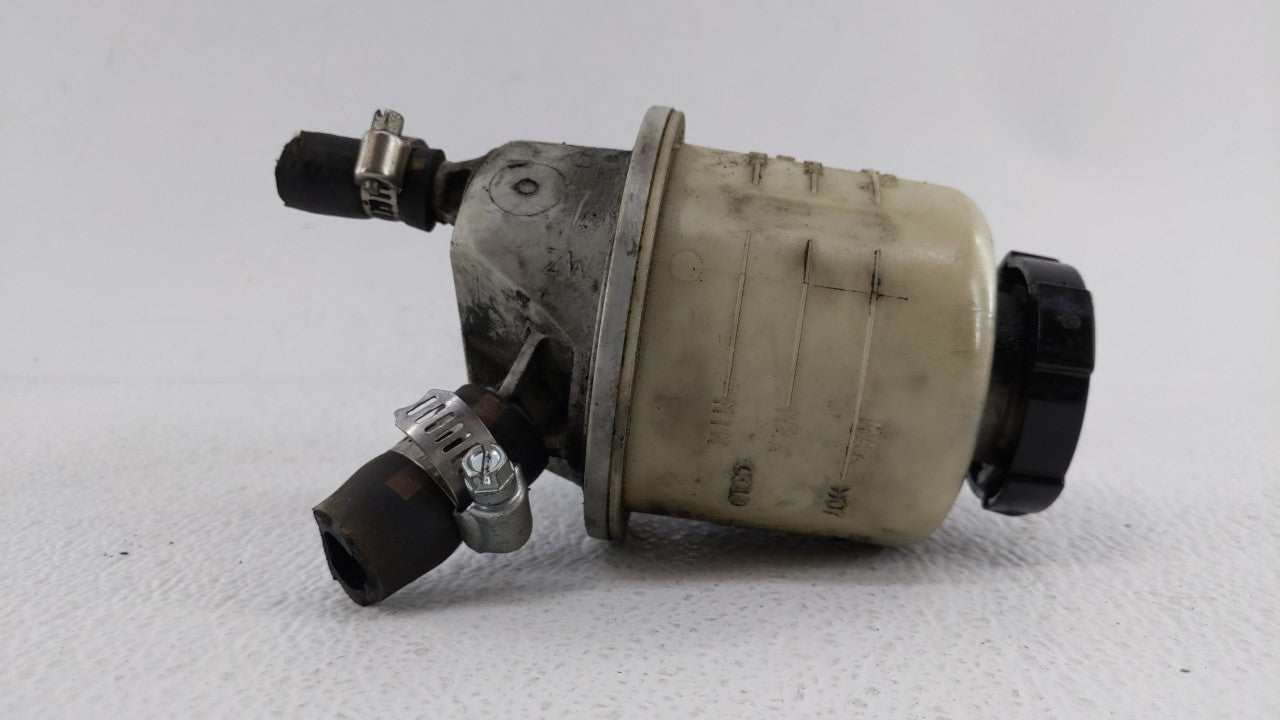 2004 Nissan Armada Power Steering Reservoir - Oemusedautoparts1.com