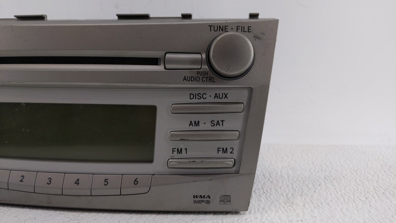 2010-2011 Toyota Camry Radio AM FM Cd Player Receiver Replacement P/N:86120-06480 Fits 2010 2011 OEM Used Auto Parts - Oemusedautoparts1.com