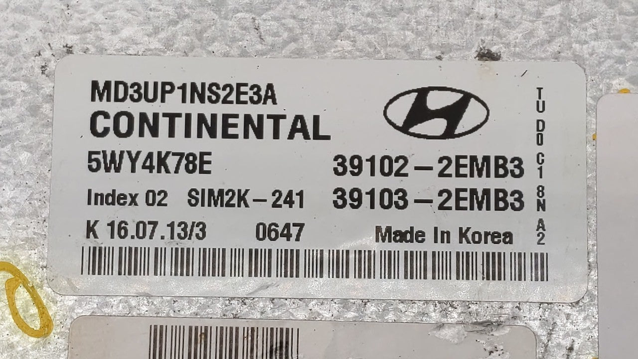 2011-2013 Hyundai Elantra PCM Engine Computer ECU ECM PCU OEM P/N:39103-2EMB2 39102-2EMB2 Fits 2011 2012 2013 OEM Used Auto Parts - Oemusedautoparts1.com