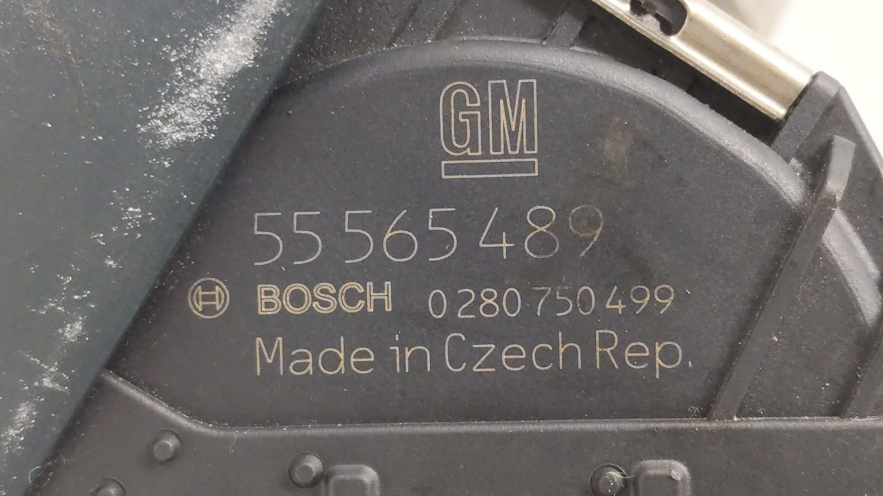 2013-2019 Buick Encore Throttle Body P/N:55565489 12644239AA Fits 2011 2012 2013 2014 2015 2016 2017 2018 2019 OEM Used Auto Parts - Oemusedautoparts1.com