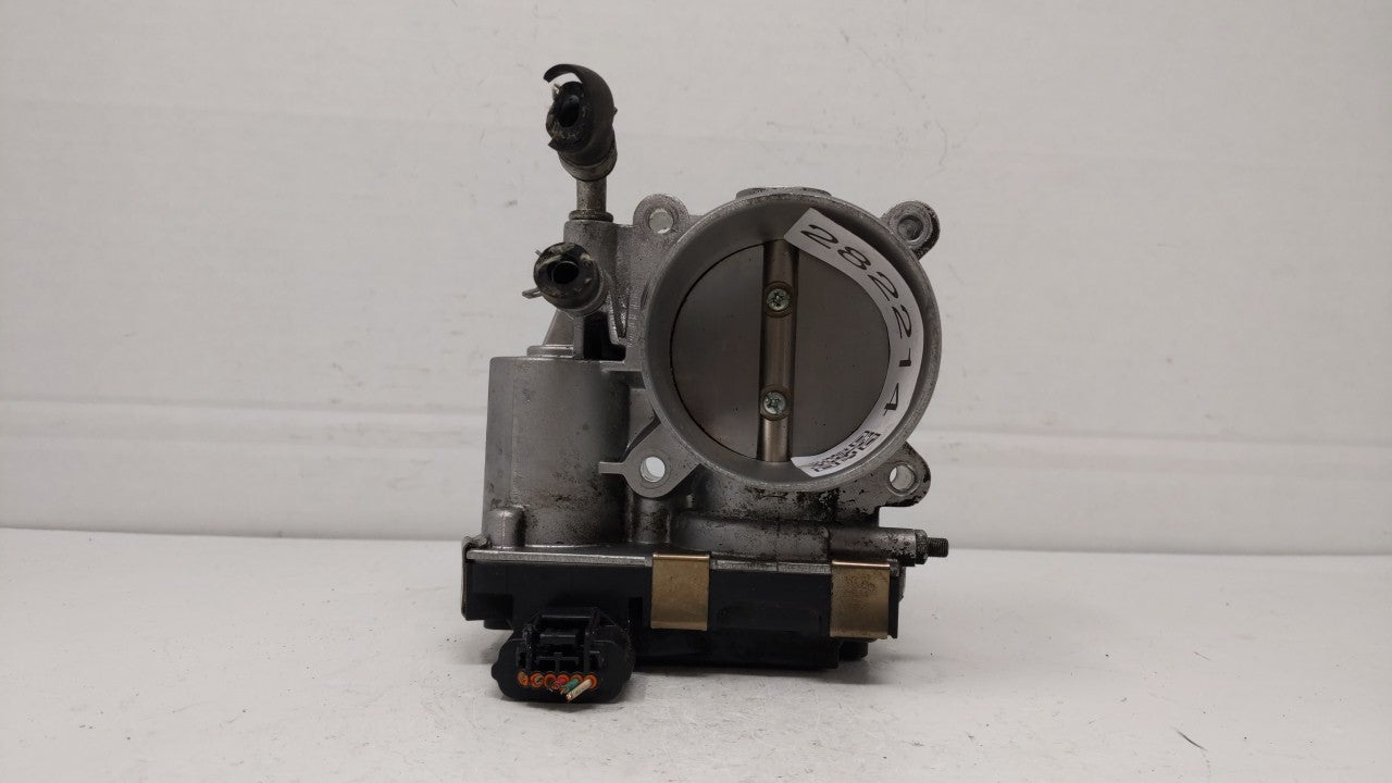 2017-2018 Infiniti Q60 Throttle Body P/N:RME60-52 Fits 2016 2017 2018 OEM Used Auto Parts - Oemusedautoparts1.com