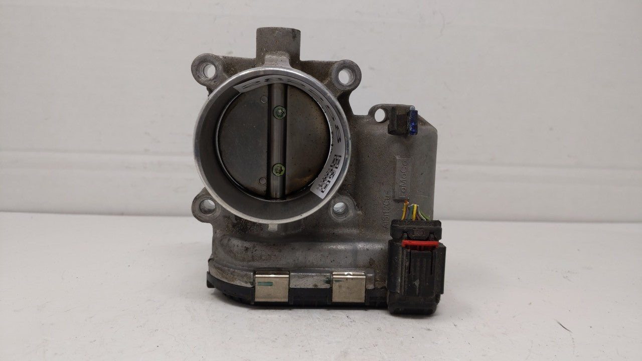 2014-2018 Ford Focus Throttle Body P/N:DS7E-9F991-BB Fits 2014 2015 2016 2017 2018 2019 OEM Used Auto Parts - Oemusedautoparts1.com