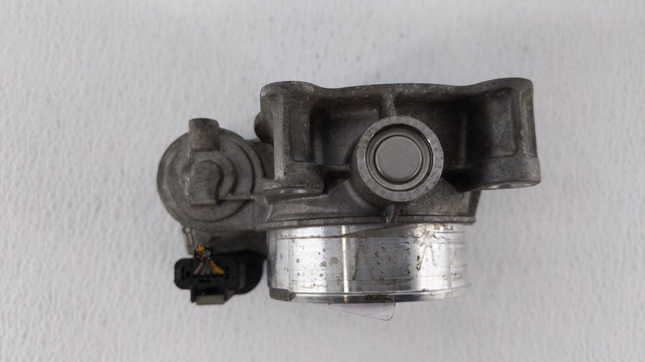 2013-2015 Chevrolet Malibu Throttle Body P/N:12627217DA 12669073DA Fits 2013 2014 2015 2017 2018 OEM Used Auto Parts - Oemusedautoparts1.com