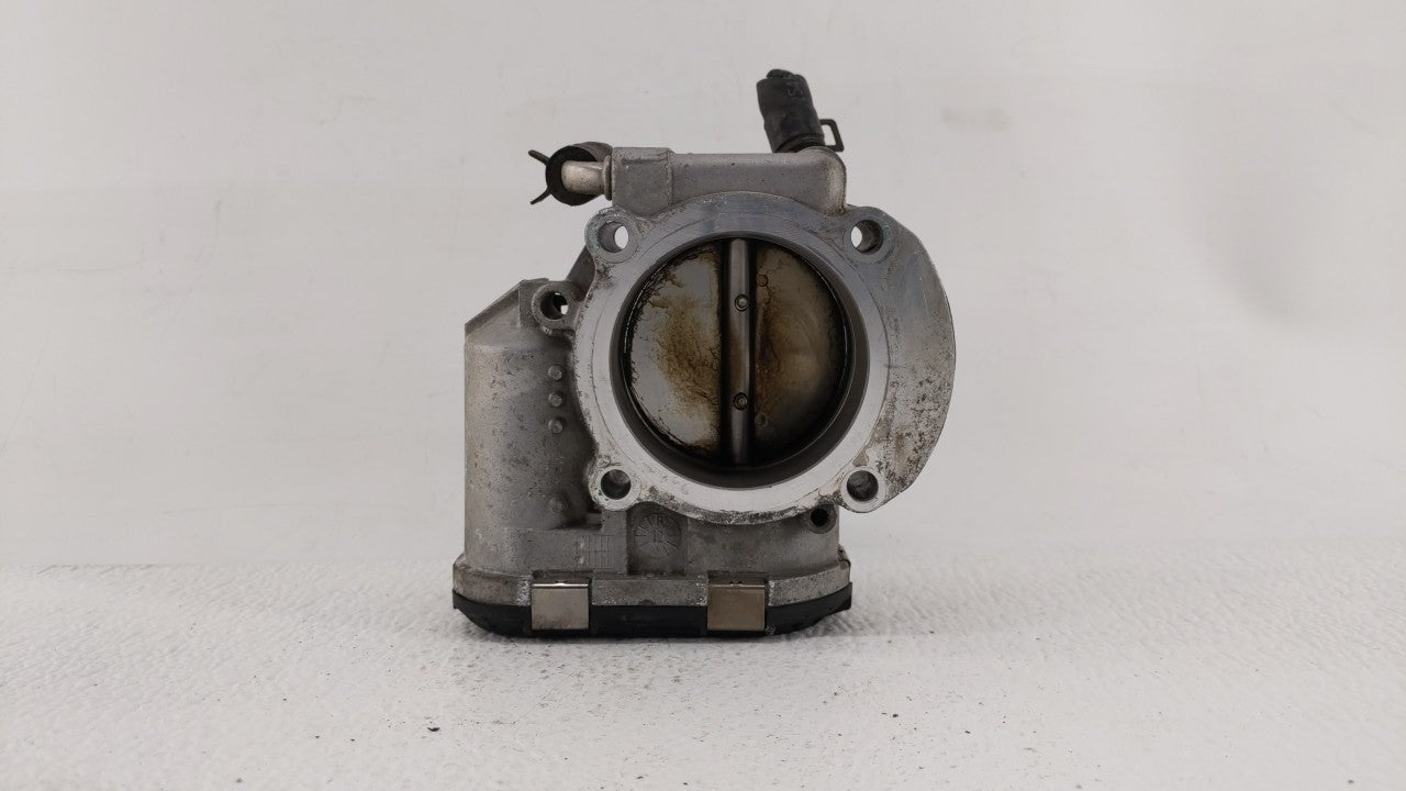 2011-2015 Kia Optima Throttle Body P/N:35100-2G700 Fits 2011 2012 2013 2014 2015 2016 OEM Used Auto Parts - Oemusedautoparts1.com