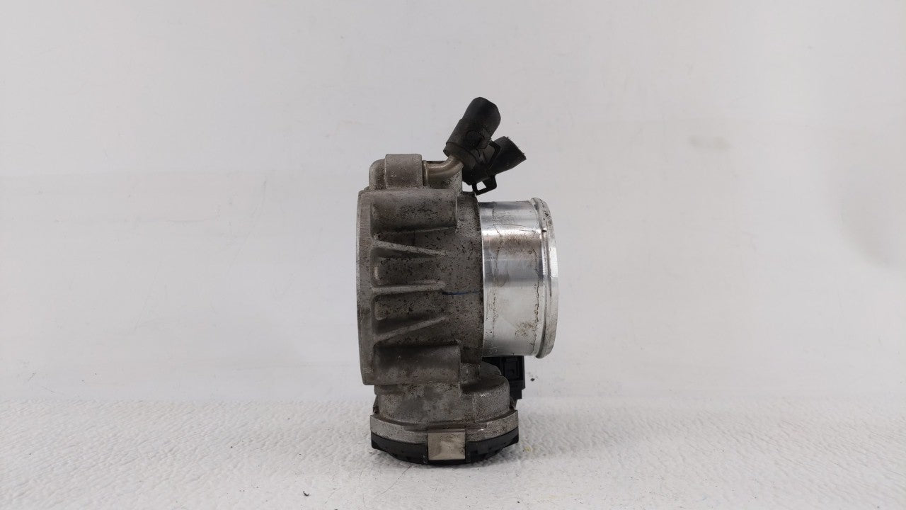 2011-2014 Hyundai Sonata Throttle Body P/N:35100-2G710 Fits 2011 2012 2013 2014 2015 2016 OEM Used Auto Parts - Oemusedautoparts1.com