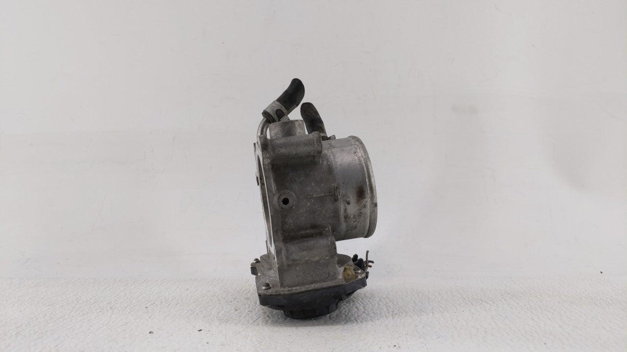 2014-2019 Kia Soul Throttle Body P/N:35100-2E000 Fits 2011 2012 2013 2014 2015 2016 2017 2018 2019 OEM Used Auto Parts - Oemusedautoparts1.com